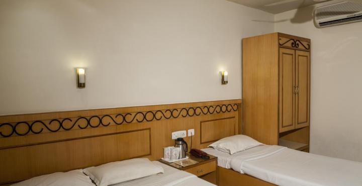 Saluja Residency Hotell Siliguri Exteriör bild